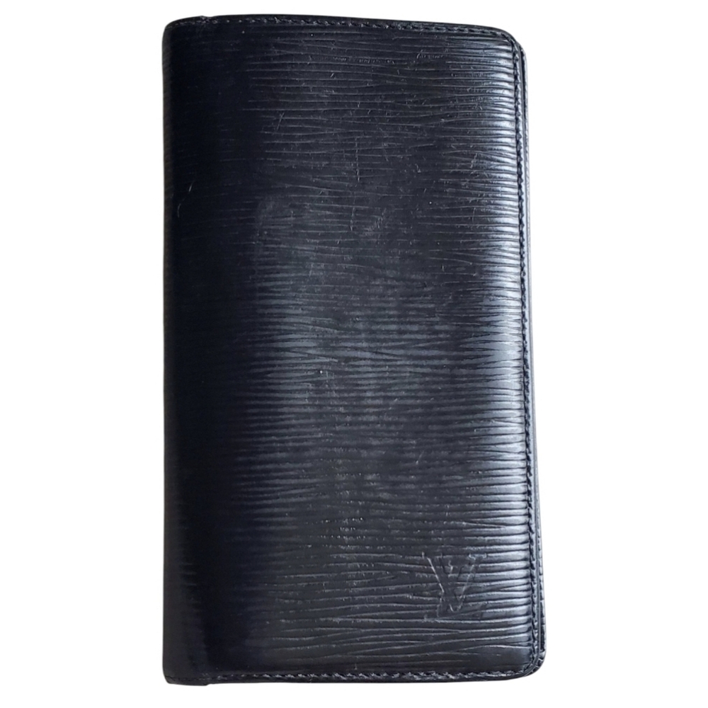 LOUIS VUITTON Epi Leather Brazza Checkbook Card Holder in Black